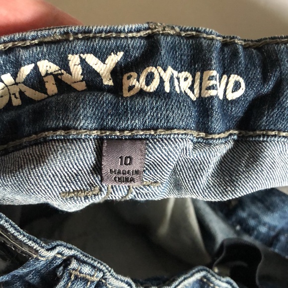 Giles size 10 DKNY boyfriend blue jeans with adjustable waistband - Picture 8 of 12